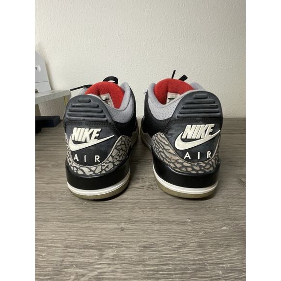 Air Jordan 3 Retro Black Cement 2018 Size 10 854262-012 OG Nike Air 9.5 main image 11